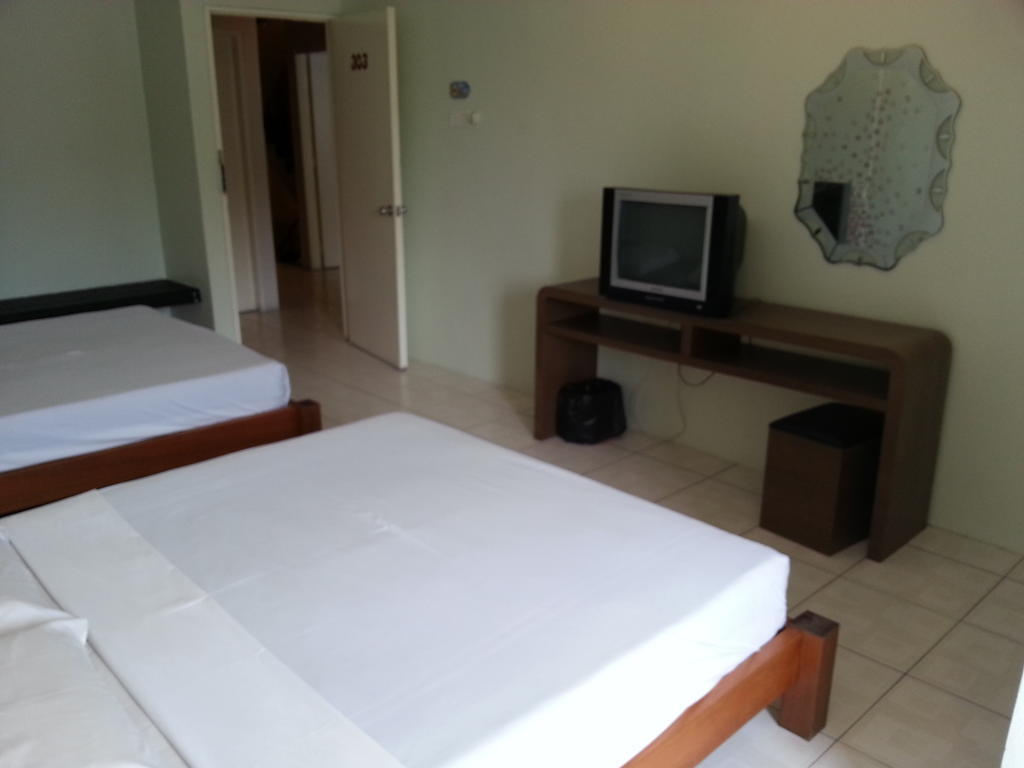 Furama Lodging House Kuching Exterior foto