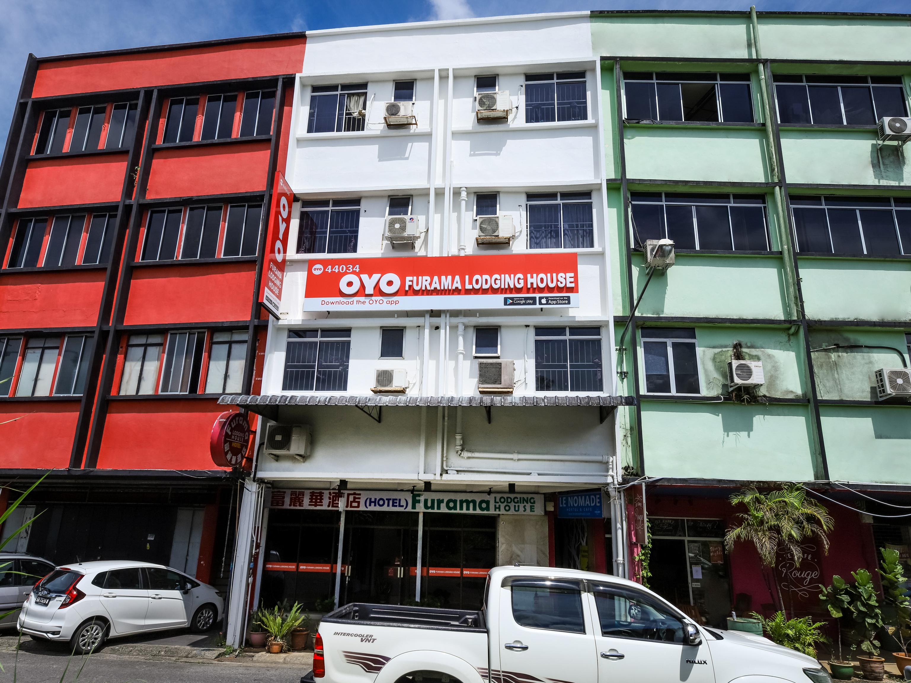 Furama Lodging House Kuching Exterior foto