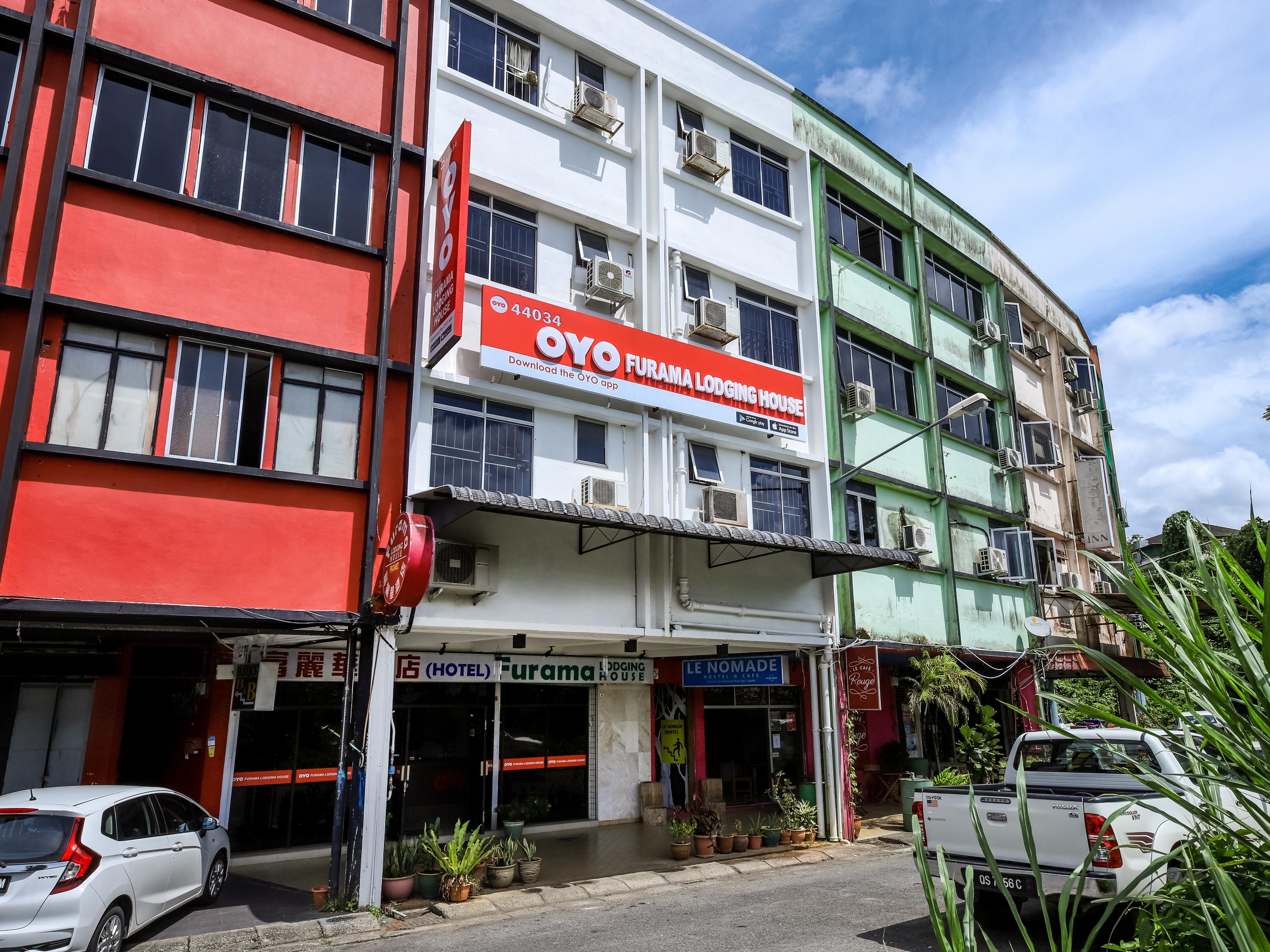 Furama Lodging House Kuching Exterior foto
