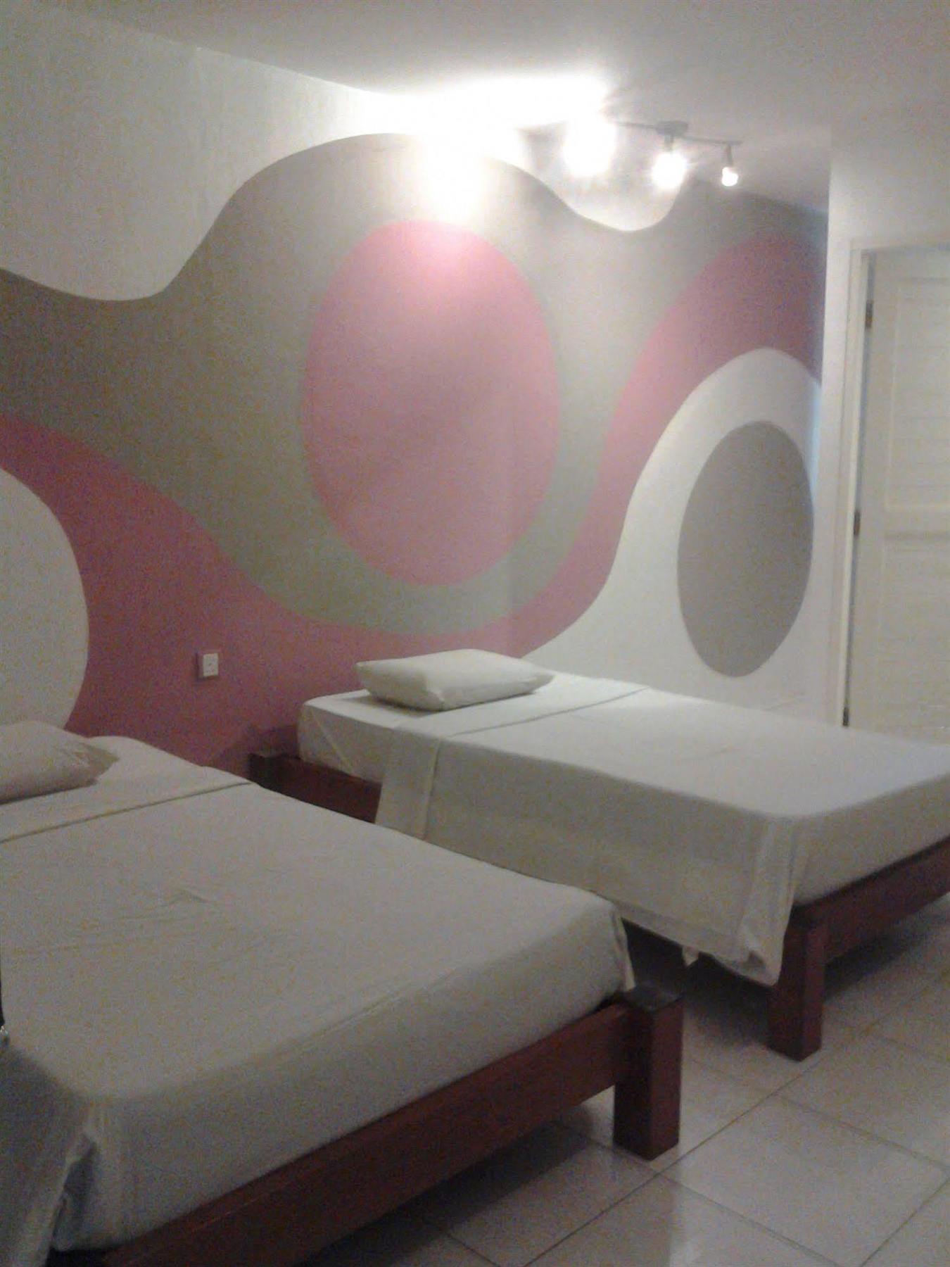Furama Lodging House Kuching Exterior foto
