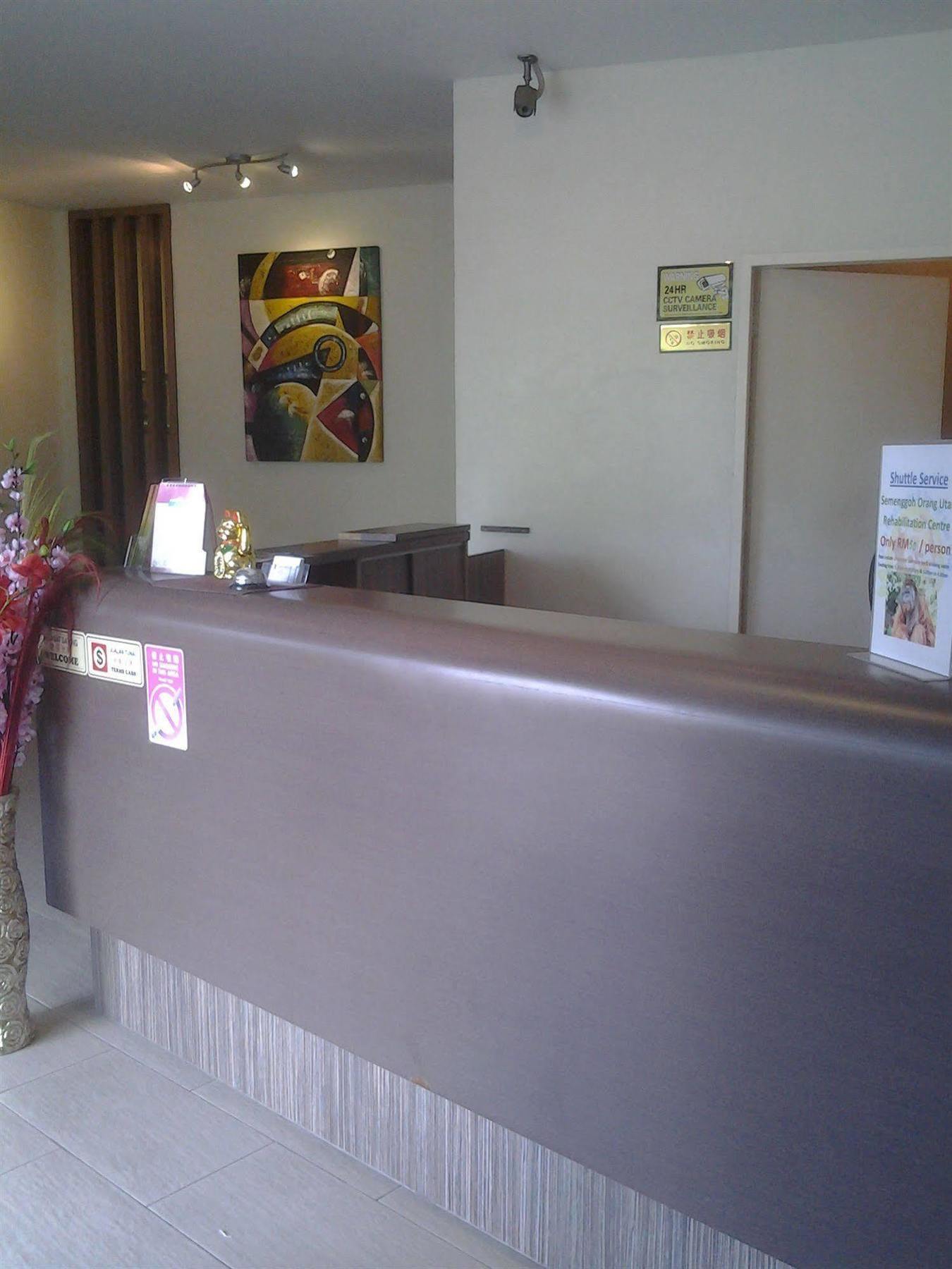 Furama Lodging House Kuching Exterior foto