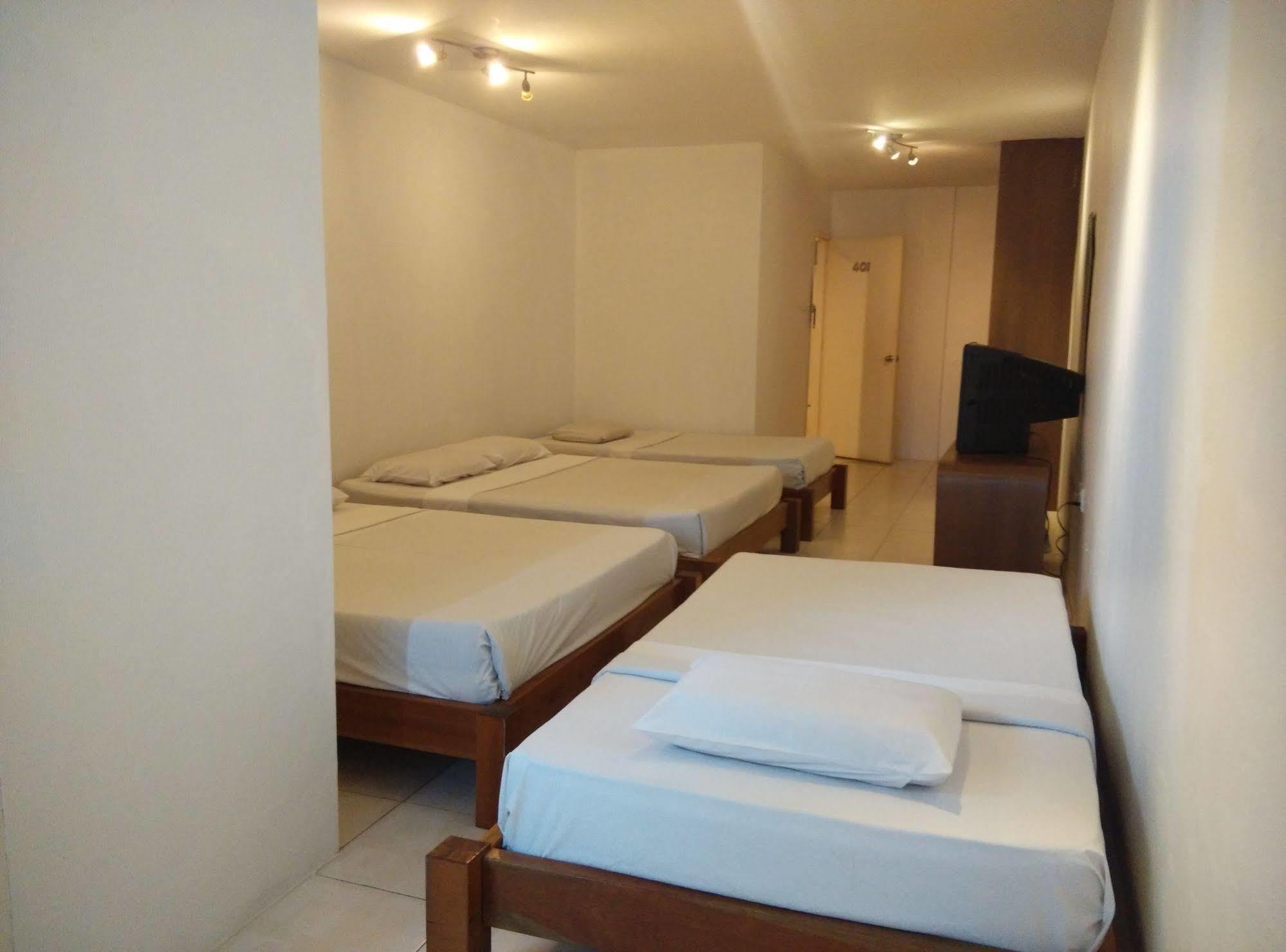 Furama Lodging House Kuching Exterior foto