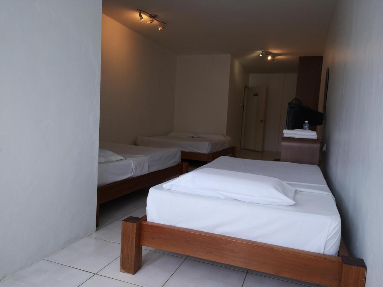 Furama Lodging House Kuching Exterior foto